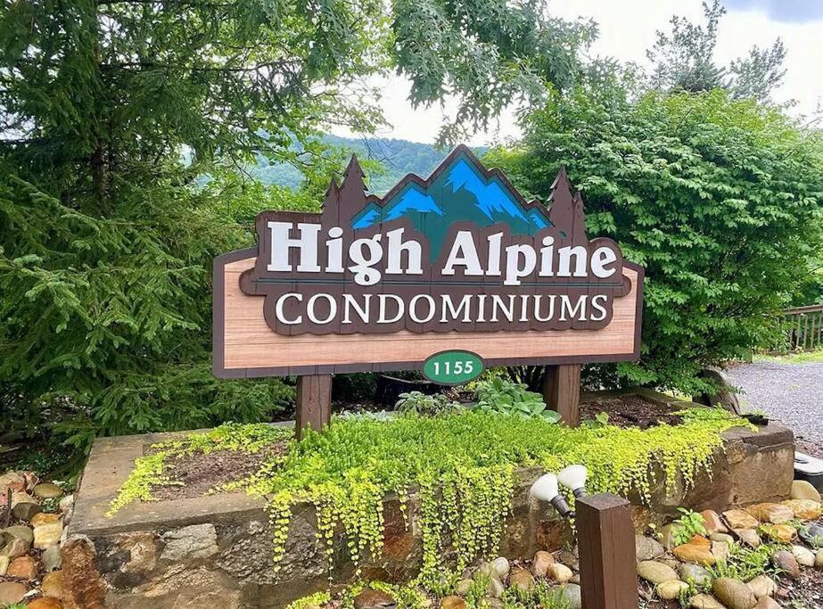 Views & Fireplace - Minutes To Gburg And Ober - Condo Gatlinburg Exteriér fotografie